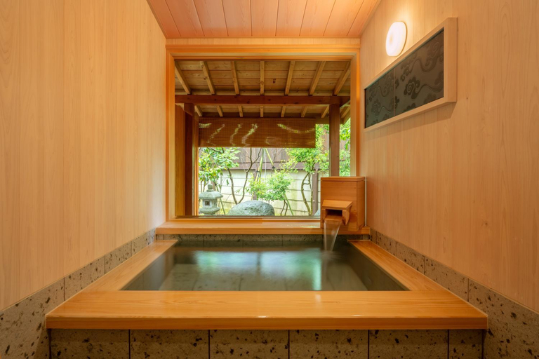 Bathroom 5, Hohoemino Kuyufu Tsuruya, Tendo