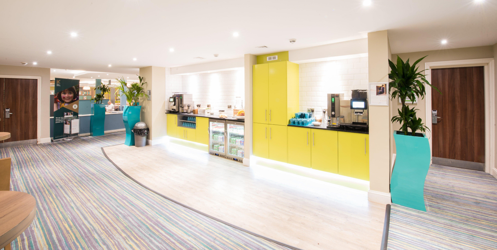 Public Area 2, Holiday Inn Cardiff - North M4 by IHG, Cardiff