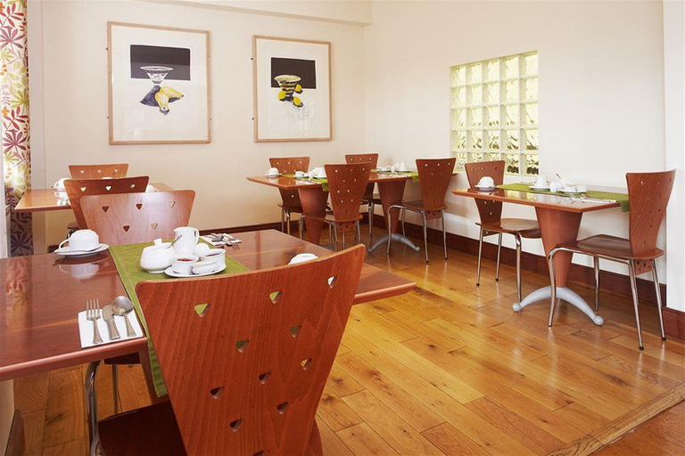 Food & Drinks 5, Lancaster Lodge