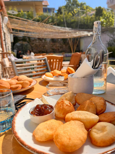 Food & Drinks, HRS Luxury Apartments, Durrësit