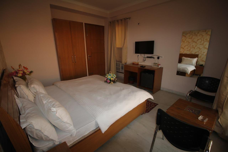 Bedroom 5, Tarang Residency, Gurgaon