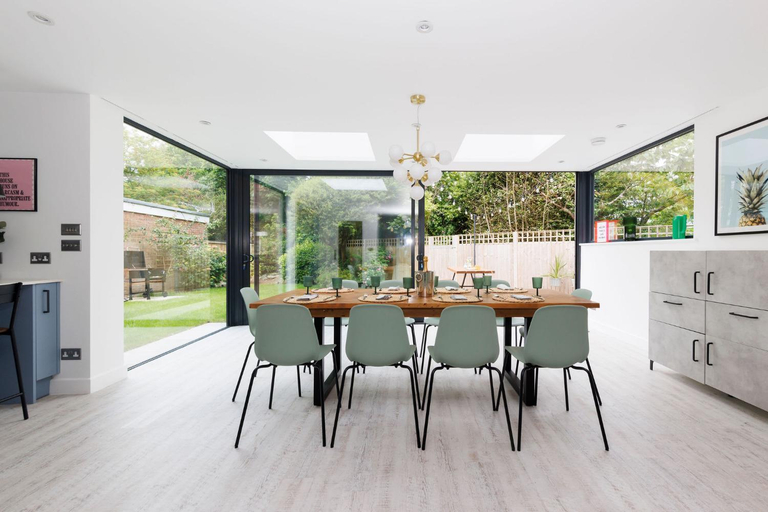 Food & Drinks, Coastal Retreat for 10 with Hot Tub, West Sussex