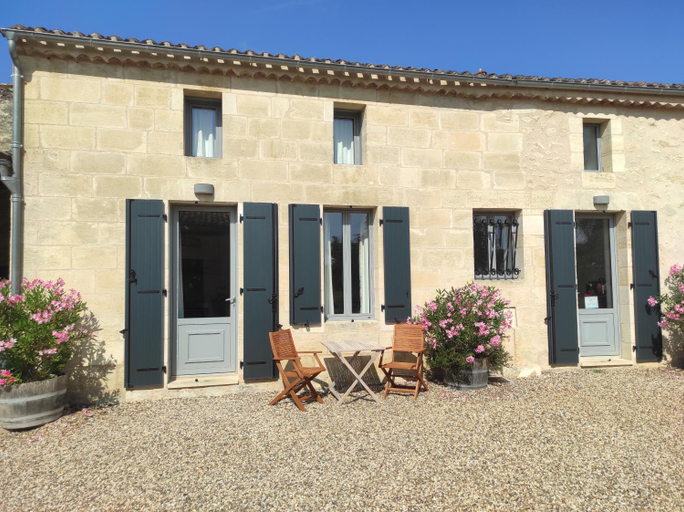 Balcony/terrace 3, Clos Vieux Rochers Vineyard, Gironde