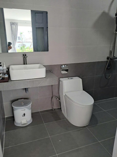 Bathroom 3, Sea Breeze Homestay - Phuoc Hai, Ho Chi Minh City