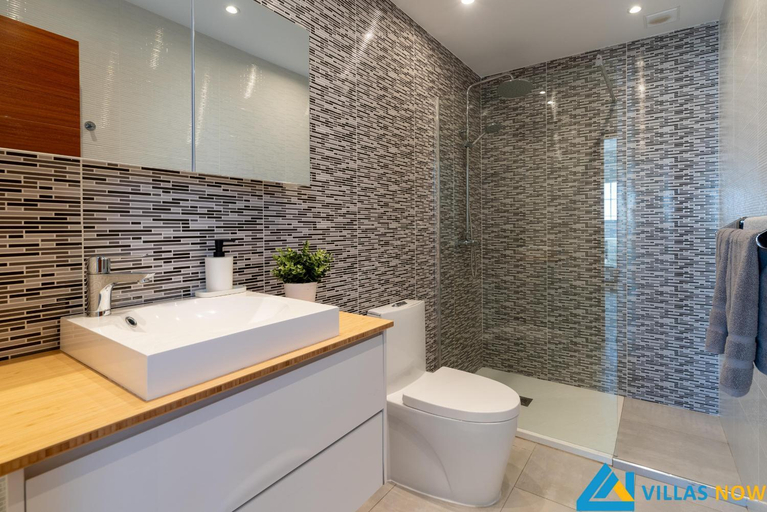 Bathroom 5, 233 - Villa Geny by Villas Now Ltd, Las Palmas