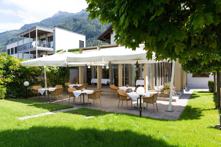 Exterior & Views 2, Schatzmann