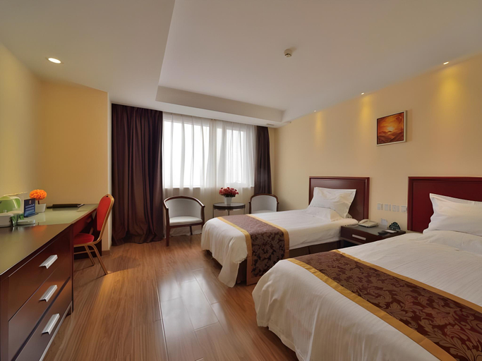 Bedroom 2, GreenTree Alliance Hotel Beijing West Railway Station North Square Ruihai Building, Beijing