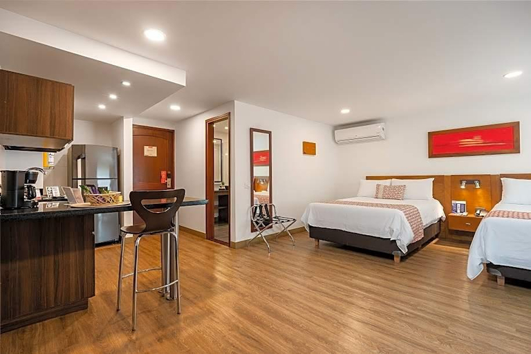 Bedroom 2, Leblon Suites Hotel Milla de Oro, Medellín