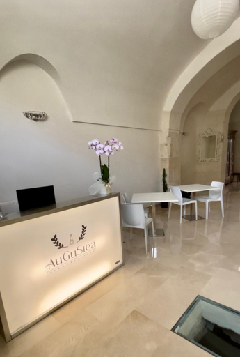Public Area, AuGuStea, Bari