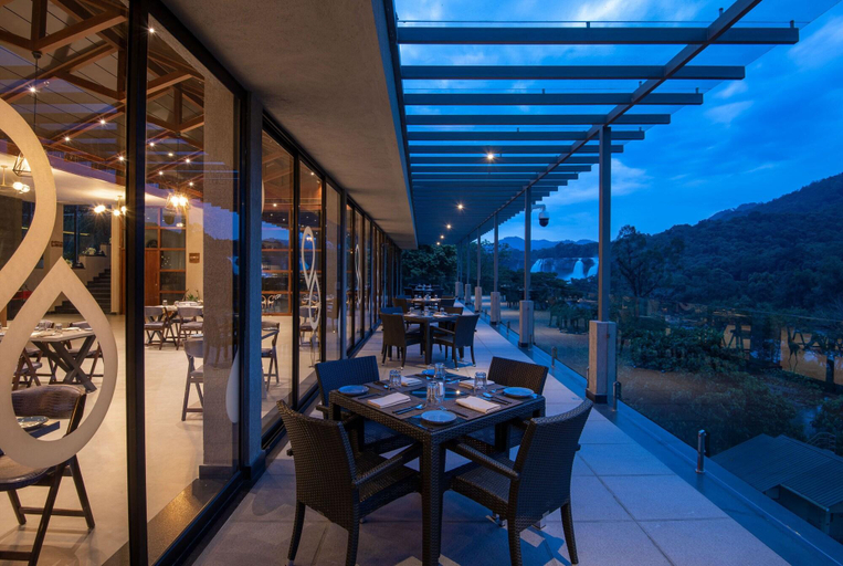 Food & Drinks 5, Niraamaya Retreats Samroha Athirappilly, Ernakulam