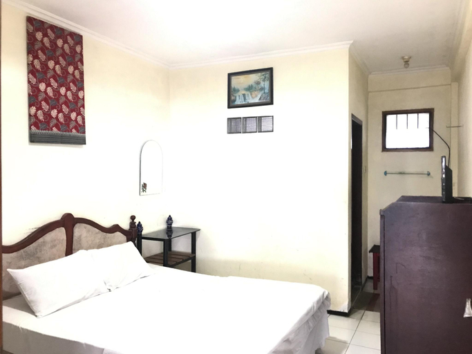 Bedroom 13