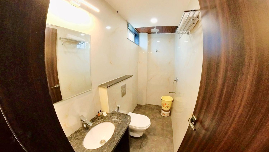 Bathroom, HOTEL NAYARA, Kota