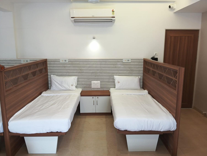 Bedroom 3, HOTEL VEESONS EXECUTIVE , Solapur