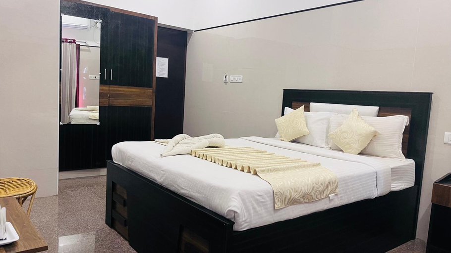 Bedroom 6