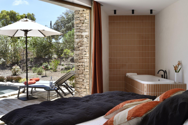 Bedroom 4, A Speranza Suites avec Piscine privative chauffée, Corse-du-Sud