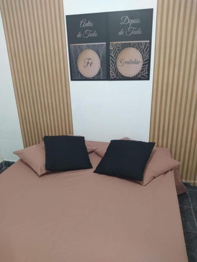 Bedroom 1, Hostel da Maisa Quarto casal com ar condicionado e banheiro compartilhado, Barreiras