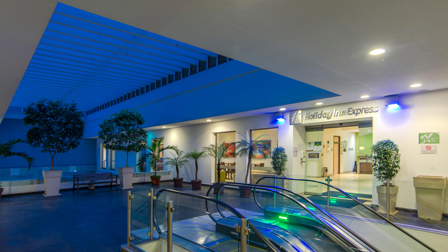 Sport & Beauty 3, Holiday Inn Express XALAPA by IHG, Coatepec