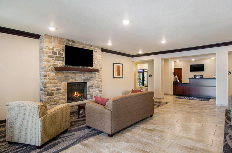 Public Area 2, Cobblestone Hotel & Suites - Andrews, Andrews