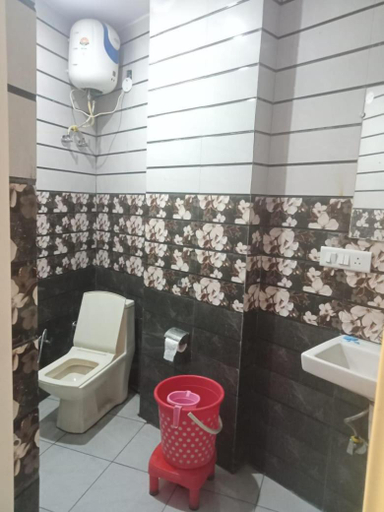 Bathroom 2, Bharat Vandana Stay, Delhi