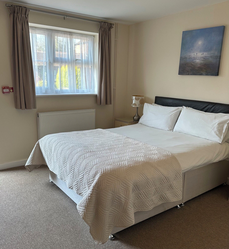 Bedroom 2, Newent Golf Club & Lodges, Gloucestershire