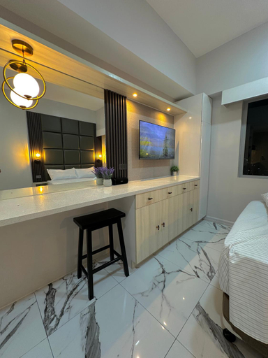 4, Lanz studio, Cebu City