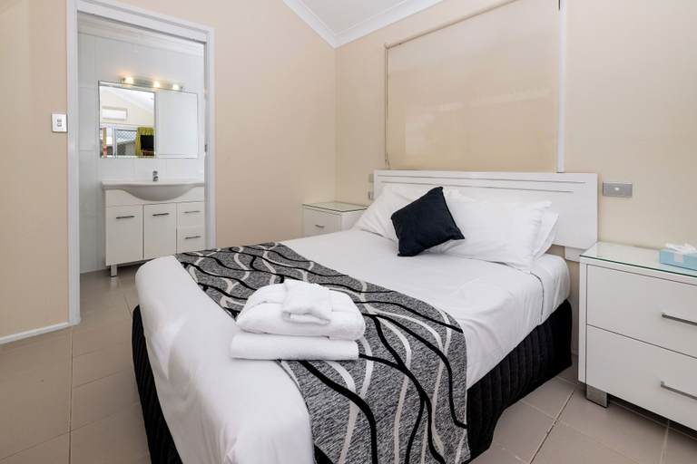 Bedroom 3, BIG4 Casino Holiday Park, Richmond Valley - Casino