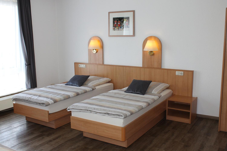 Bedroom 2, TOTO's Gasthaus, Ennepe-Ruhr-Kreis