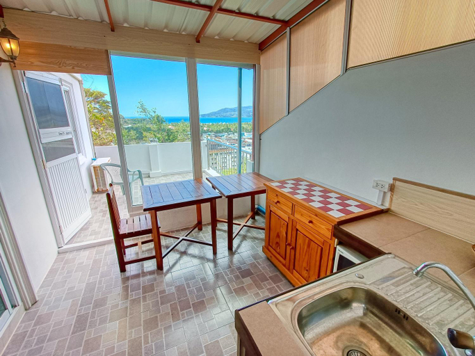 Dining Room 7