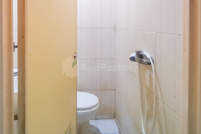 Bathroom 3, Tangki Residence 2 RedPartner, West Jakarta