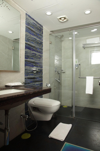 Bathroom 5, Hotel O2 Oxygen, North 24 Parganas
