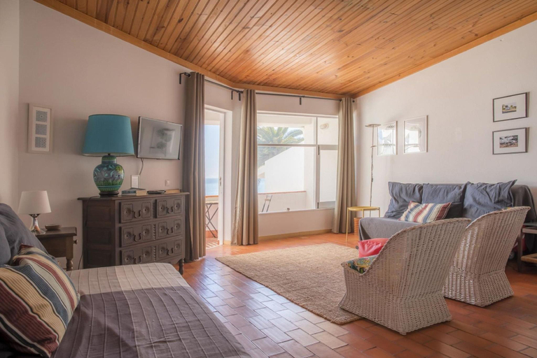 Others 4, A29 - Calheta House in Luz, Lagos