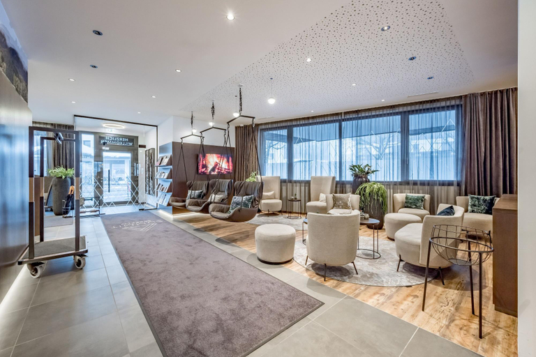 Public Area 4, Summit Seefeld, Innsbruck Land