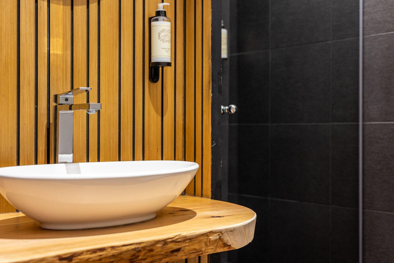 Bathroom 4, サンタ・シー＆サン, Torres Vedras