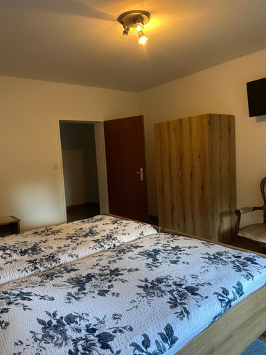 Bedroom 2, Hotel Direndall, Capellen