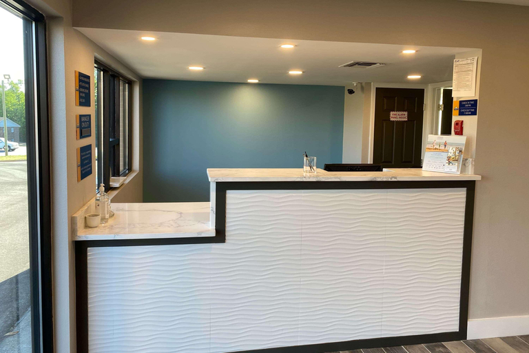Public Area 2, HomeLodge, Coweta