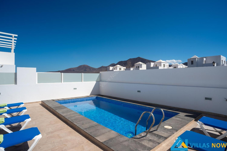 Swimming pool 3, 233 - Villa Geny by Villas Now Ltd, Las Palmas