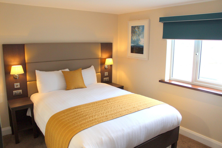 Bedroom 3, Joyce's Inishowen