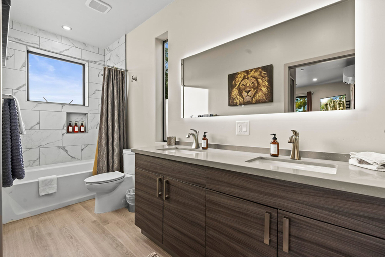 Room 3, NEW Moondance Red Rock Retreat Epic Views, Yavapai