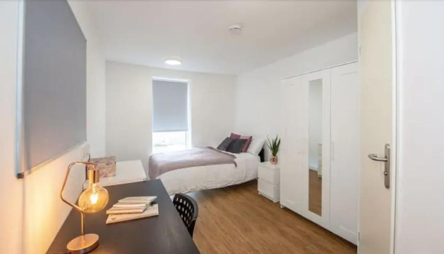Others 5, Cosy Budget En-suites Liverpool - Kitchen Additional Cost, Sefton