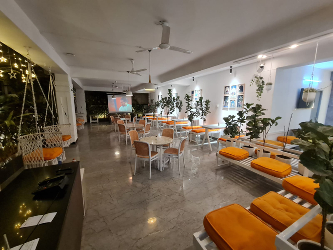Food & Drinks 4, The Embassy Suites, Hyderabad