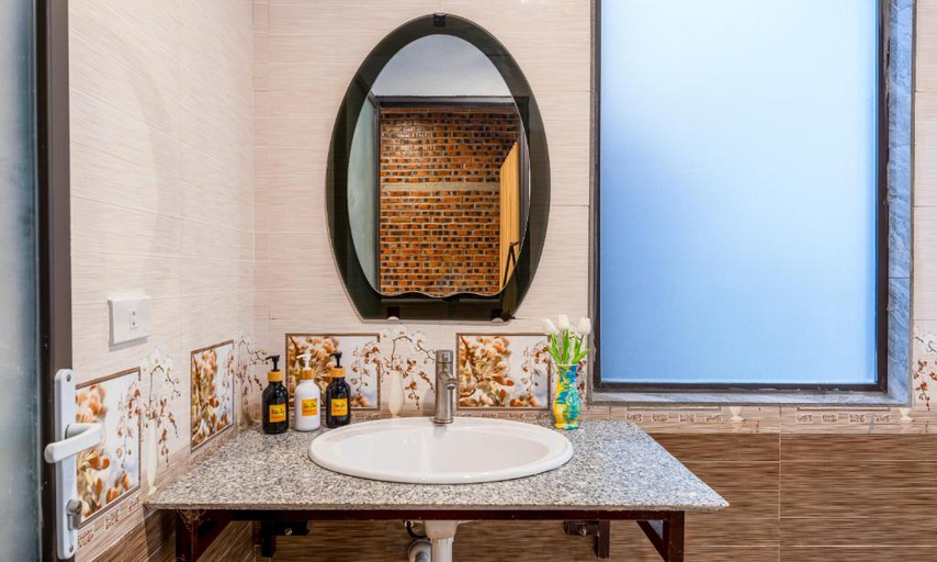 Bathroom 2, Trang An Spring Garden Homestay, Hoa Lư