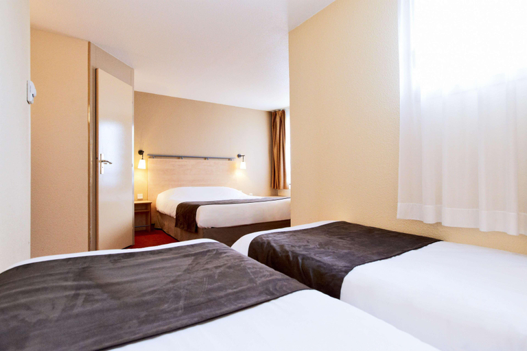 Bedroom 4, Hotel Kyriad Beauvais Sud, Oise