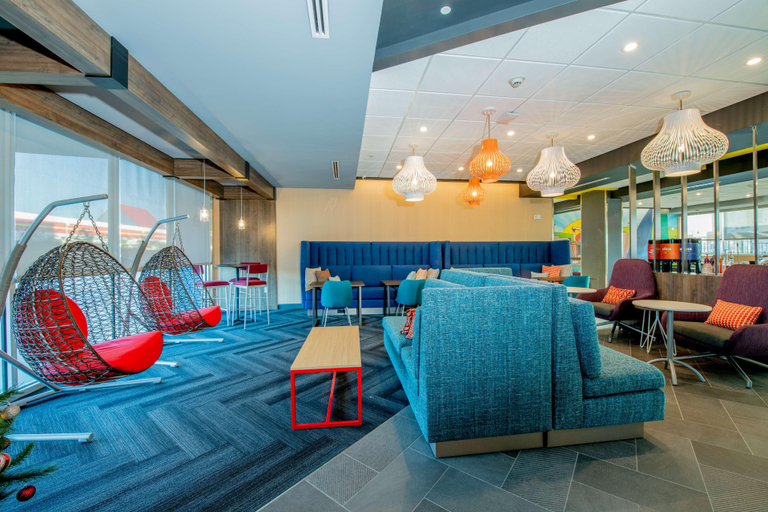 Public Area 2, Tru by Hilton The Colony Dallas, Denton