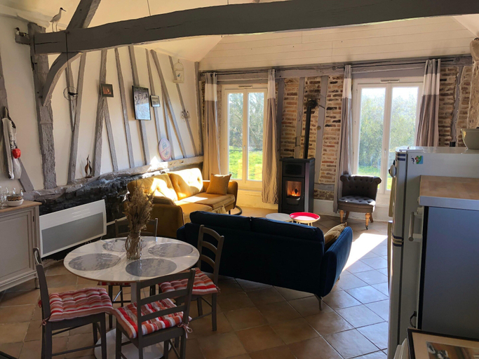 Living room 3, Charming Holiday Home in the Baie de Somme, Somme