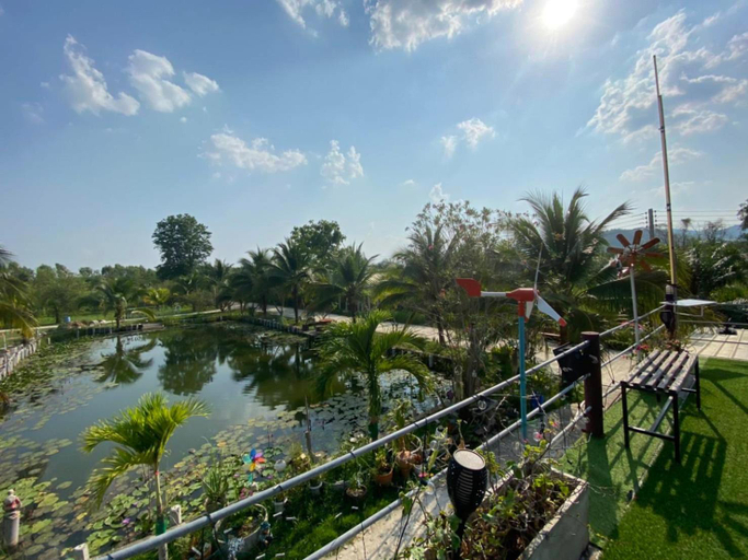 Others 3, Suan Nopparat, Suan Phung