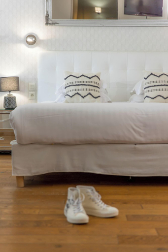 Bedroom 5, Hôtel la Baie des Anges, son SPA marin et sa piscine couverte et chauffée, Finistère