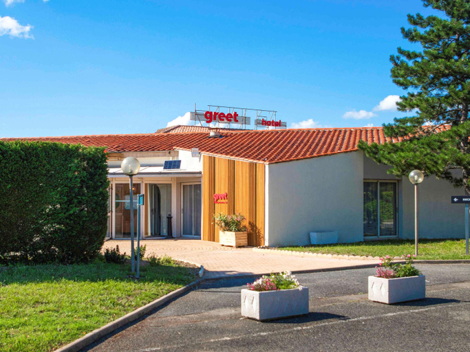 Exterior & Views 2, Greet Hotel Castres Saix, Tarn