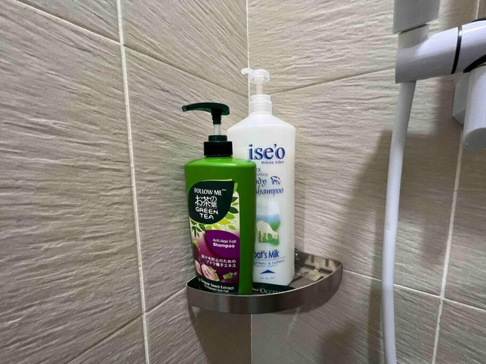 Bathroom 3, Jk>KingCentreHotel>A1>9pax>8 Beds>3BedR>3BathR, Kuching