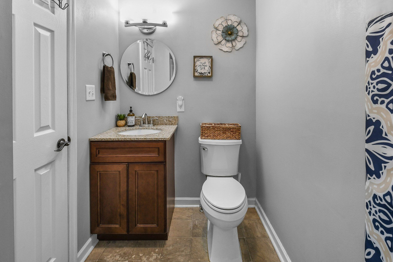 Bathroom 3, Rotties' 2 Bedroom Home by RedAwning, Sevier