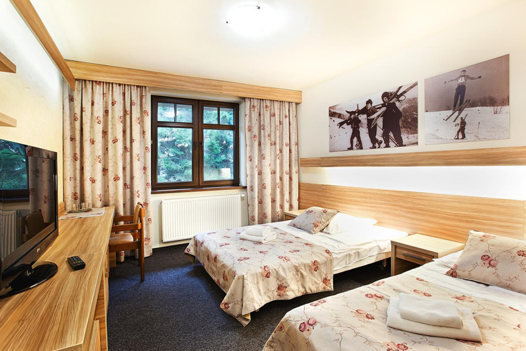 Bedroom 2, Absolwent, Kłodzko